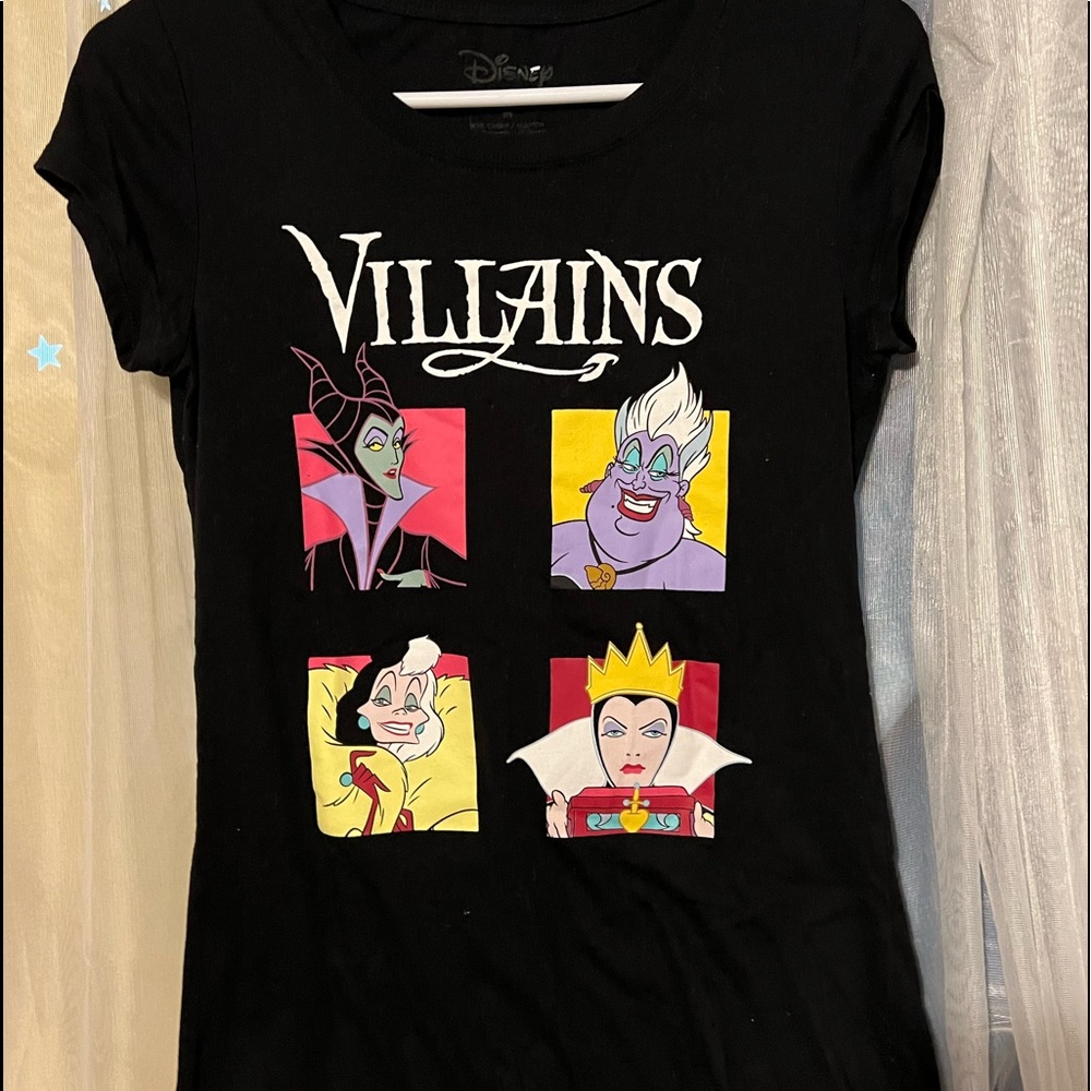Disney villain med tee
